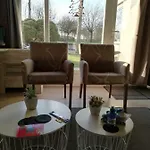 Rustige, Gelijkvloerse Vakantiewoning Met 2 Slaapkamers In Simpelveld, Zuid-limburg *