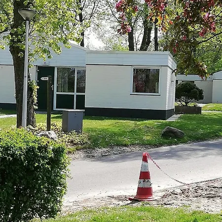 Rustige, Gelijkvloerse Vakantiewoning Met 2 Slaapkamers In Simpelveld, Zuid-limburg Hébergement de vacances Simpelveld