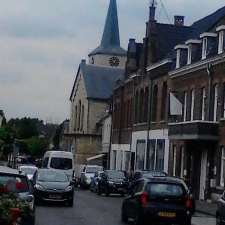 Rustige, Gelijkvloerse Vakantiewoning Met 2 Slaapkamers In Simpelveld, Zuid-limburg Casa vacanze