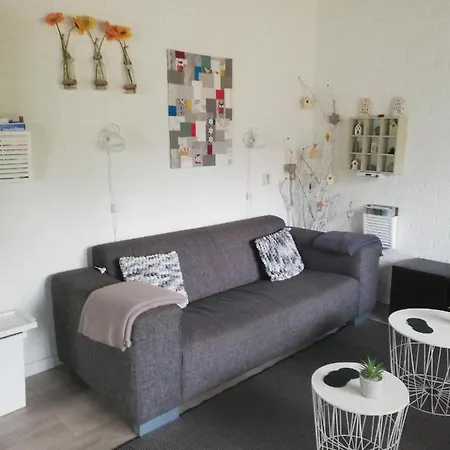 Rustige, Gelijkvloerse Vakantiewoning Met 2 Slaapkamers In Simpelveld, Zuid-limburg *