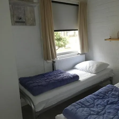 Rustige, Gelijkvloerse Vakantiewoning Met 2 Slaapkamers In Simpelveld, Zuid-limburg