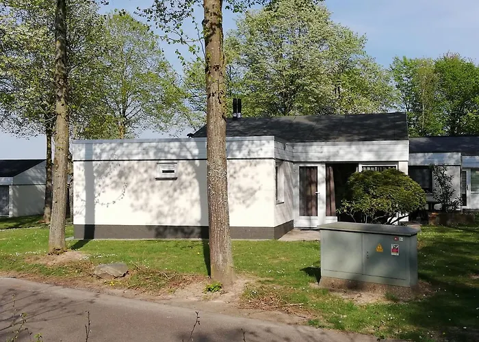 Vakantiehuis Rustige, Gelijkvloerse Vakantiewoning Met 2 Slaapkamers In Simpelveld, Zuid-limburg Simpelveld