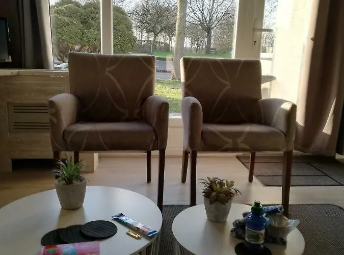 Rustige, Gelijkvloerse Vakantiewoning Met 2 Slaapkamers In Simpelveld, Zuid-limburg *