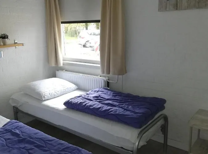 Vakantiehuis Rustige, Gelijkvloerse Vakantiewoning Met 2 Slaapkamers In Simpelveld, Zuid-limburg *