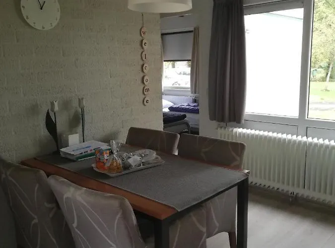 Rustige, Gelijkvloerse Vakantiewoning Met 2 Slaapkamers In Simpelveld, Zuid-limburg