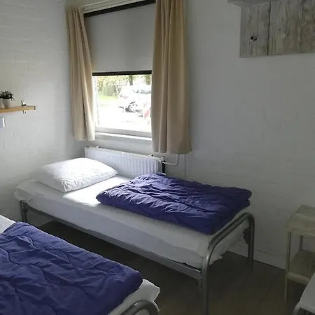 Tatil Evi Rustige, Gelijkvloerse Vakantiewoning Met 2 Slaapkamers In Simpelveld, Zuid-limburg *